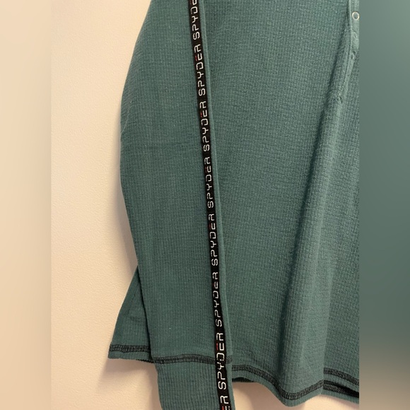 - Spyder Women’s Long Sleeve Crewneck Pullover Shirt Size s/p - Picture 3 of 8